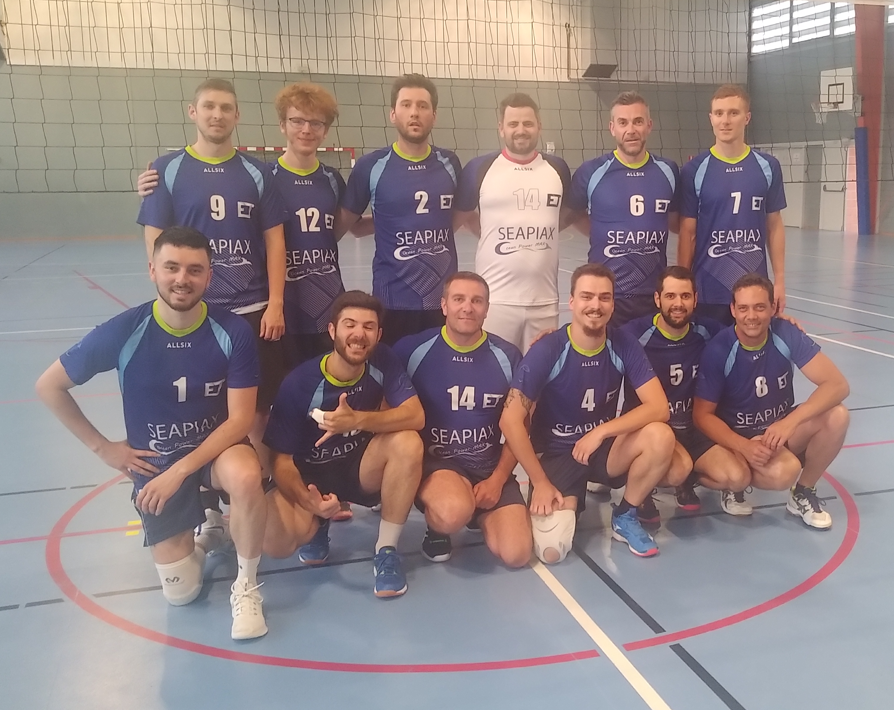 Volley-Ball - Équipe 1 & 2 : Loisirs - 2022/2023 - étendard de la Talaudière